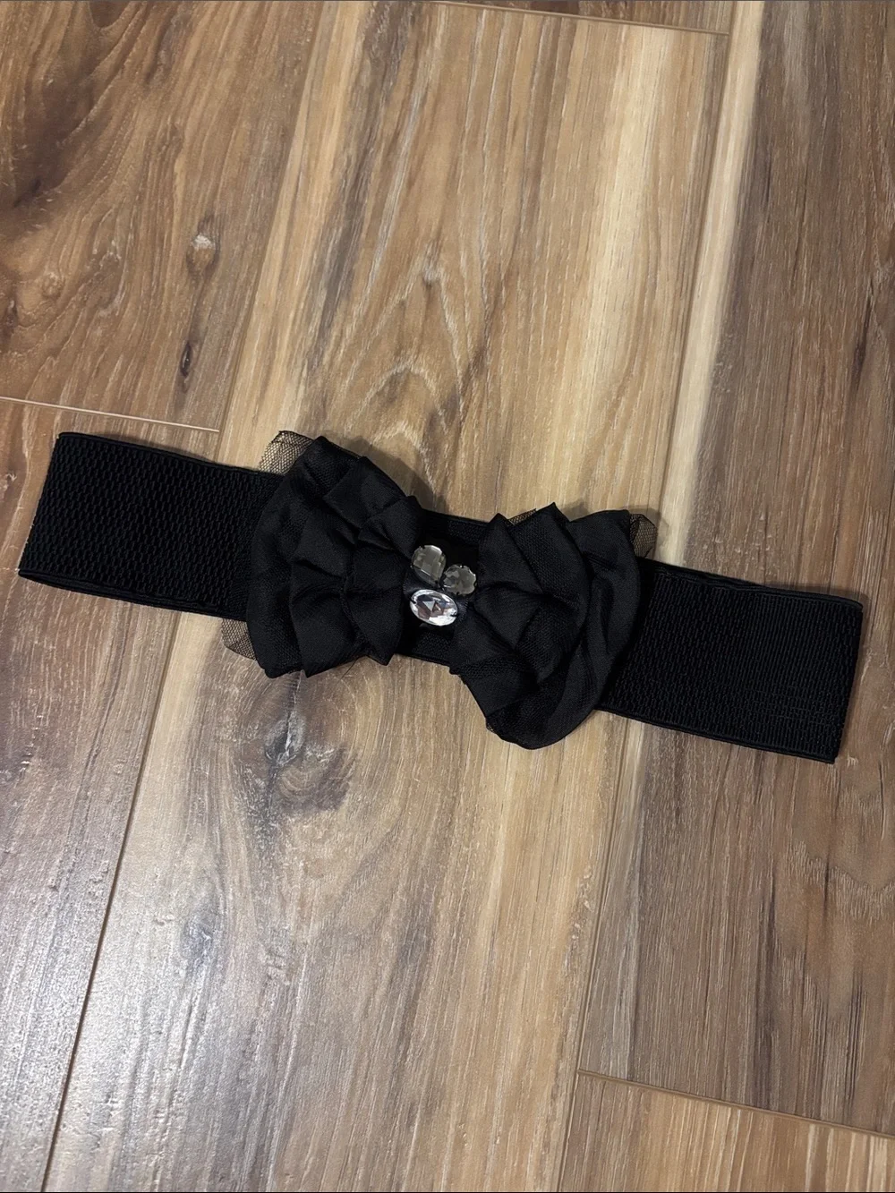 Black Elastic Waist Belt with Bow and Gem Accent